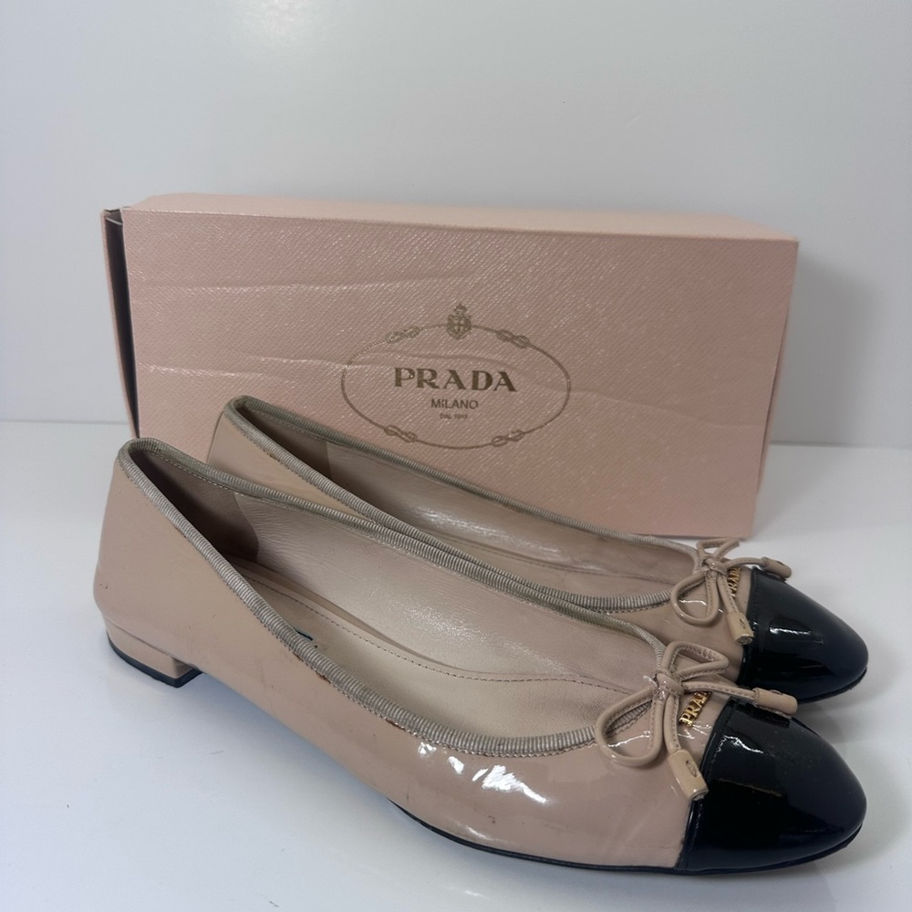 Prada Women's Cream and Black Loafers - Picture 2 of 6